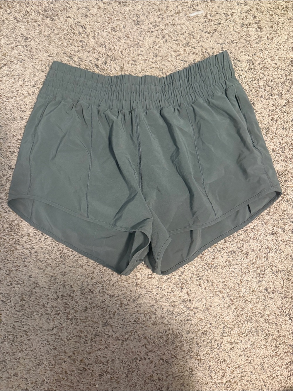CRZ YOGA Lightweight Elastic-Waist Athletic Shorts in Sage Green